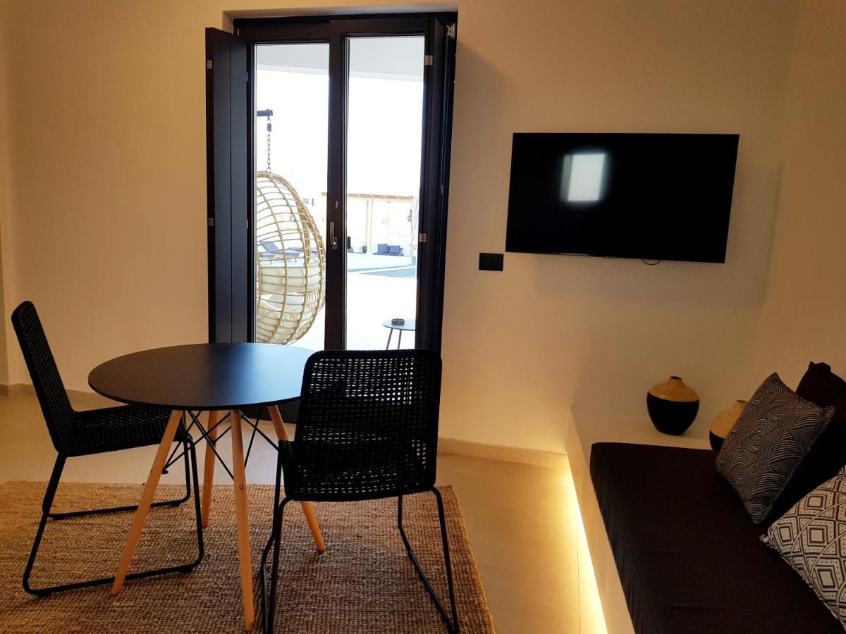 Mylithos Suites Monolithos  Luaran gambar